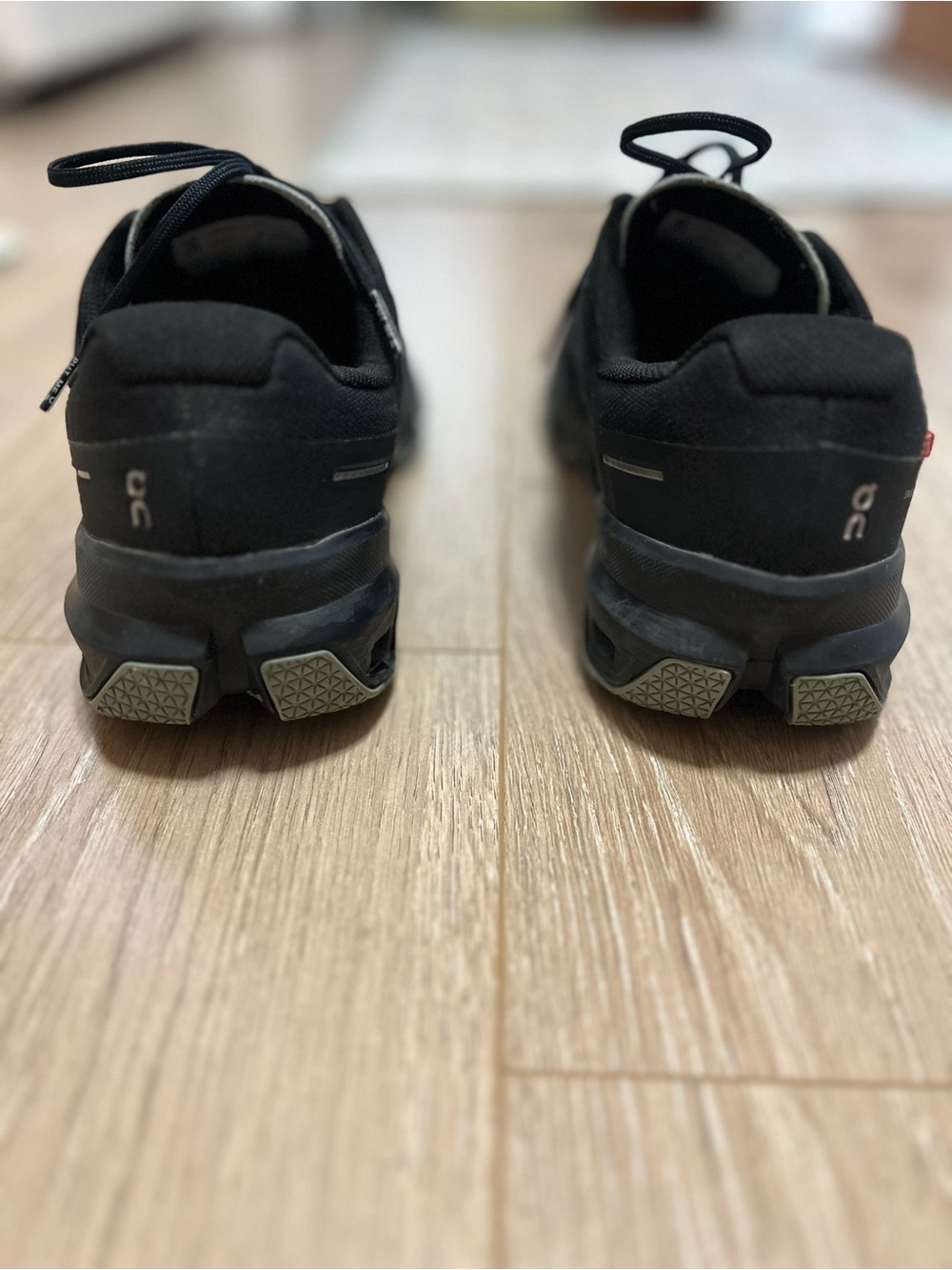 On Running Cloudventure Waterproof Women’s Trail Running Shoes - Picture 6 of 9